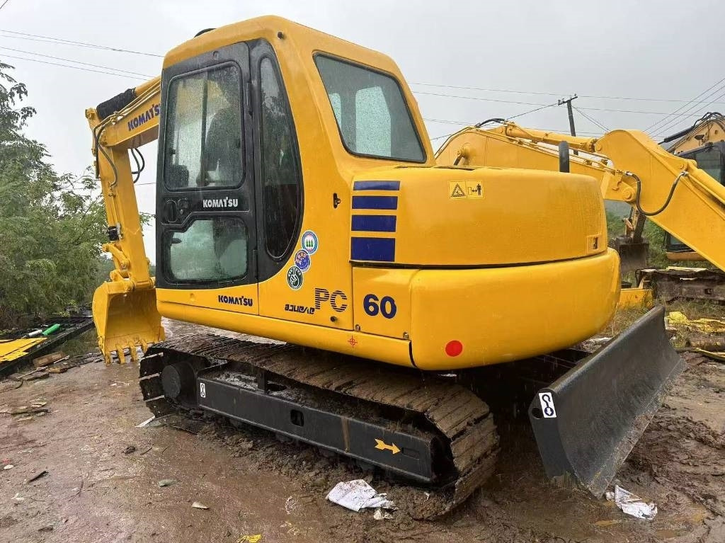Komatsu PC 60 - Mini pelle: photos 1 Komatsu PC 60 - Mini pelle: photos 1