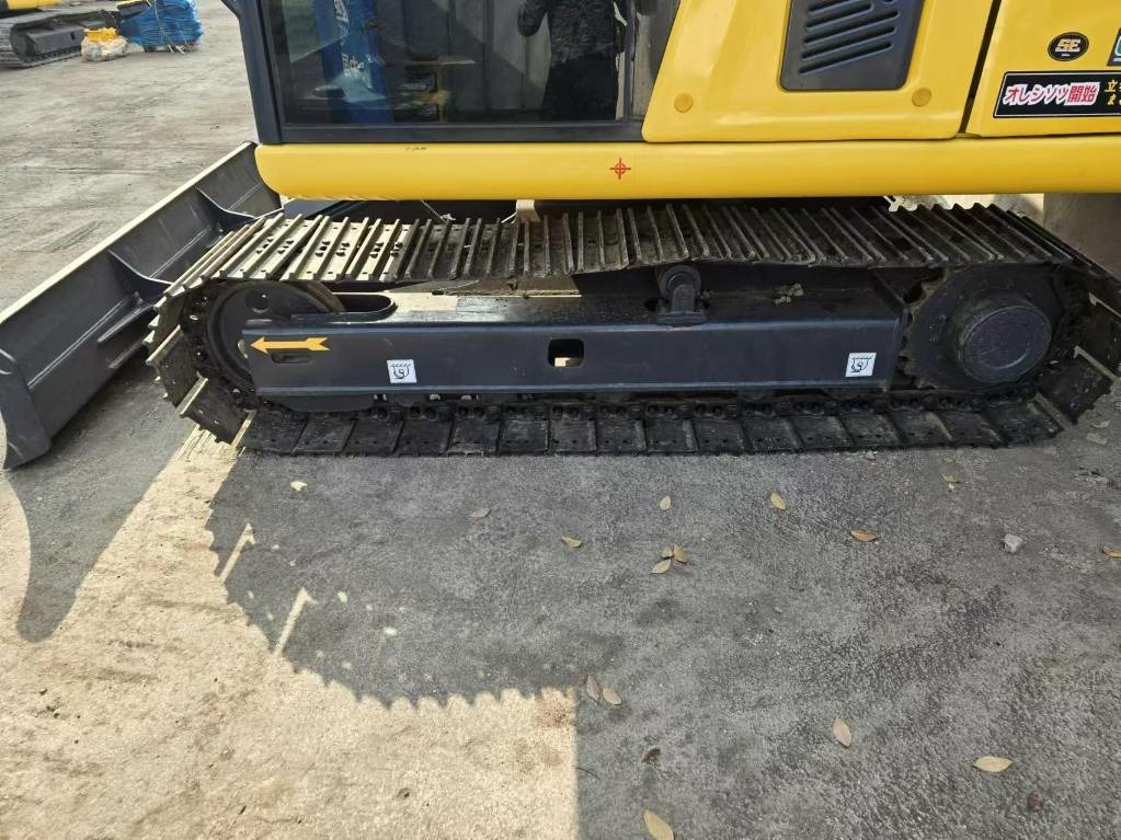 Komatsu PC 70 - Mini pelle: photos 2 Komatsu PC 70 - Mini pelle: photos 2