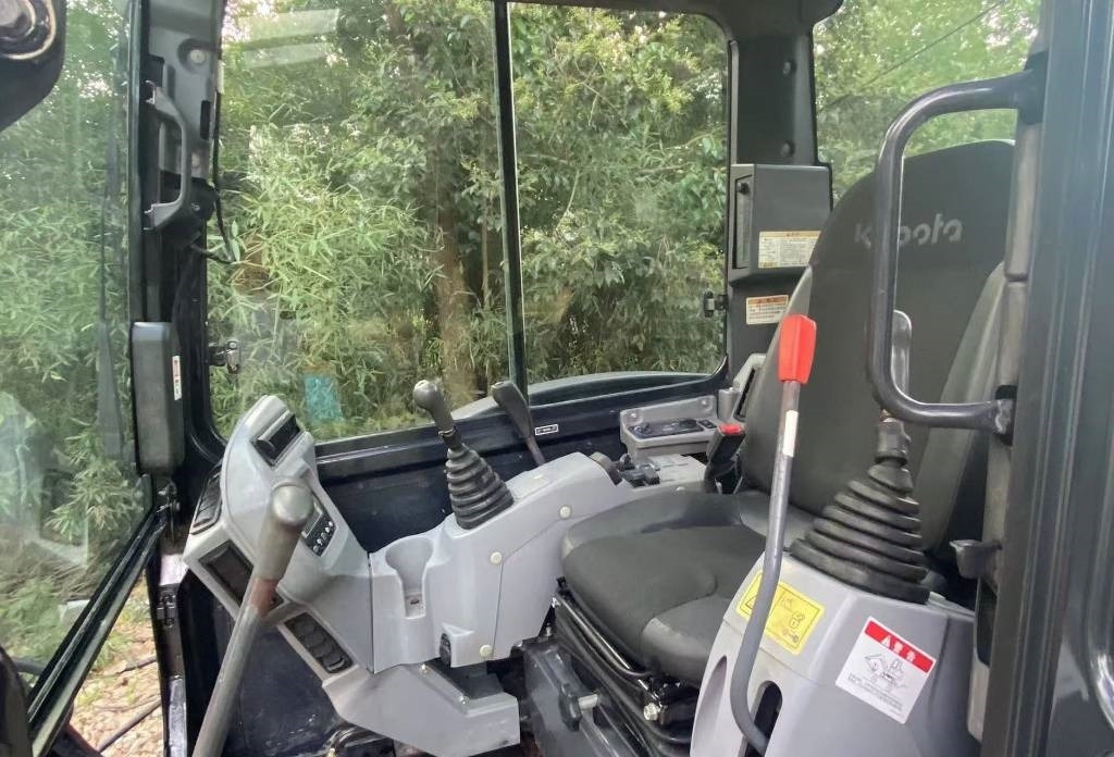 Kubota KX 165 - Pelle sur chenille: photos 4 Kubota KX 165 - Pelle sur chenille: photos 4