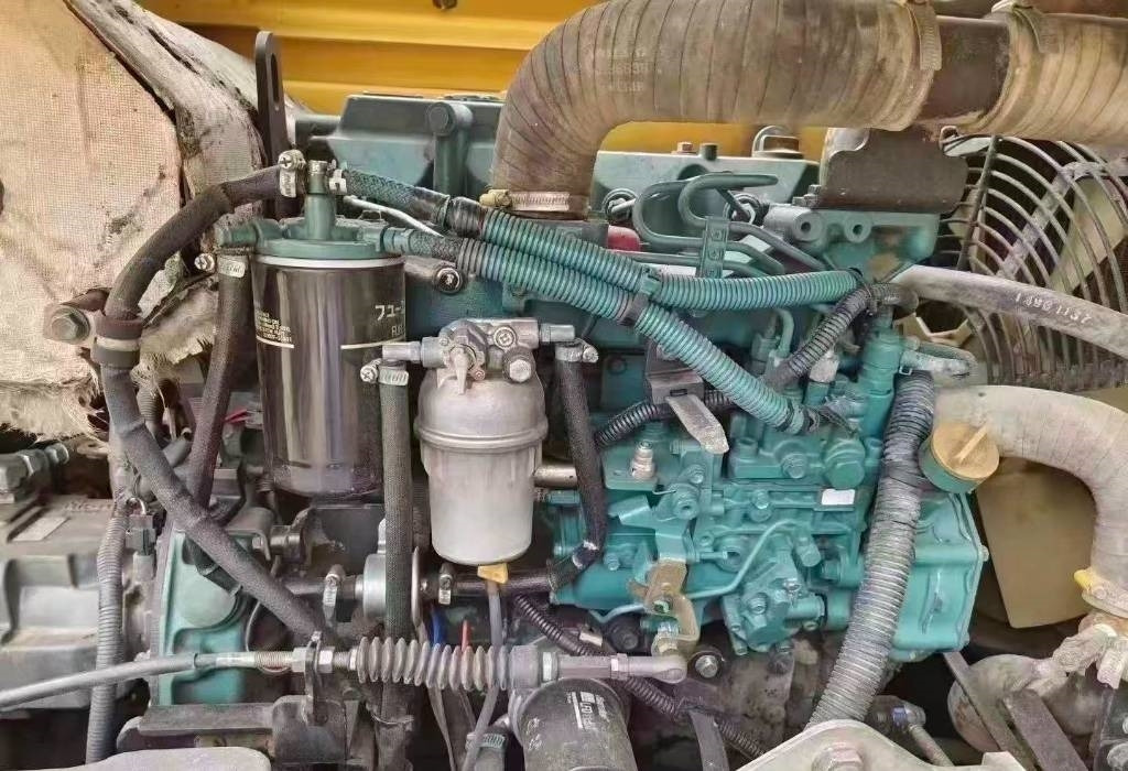 Volvo EC 80 D - Pelle sur chenille: photos 2 Volvo EC 80 D - Pelle sur chenille: photos 2