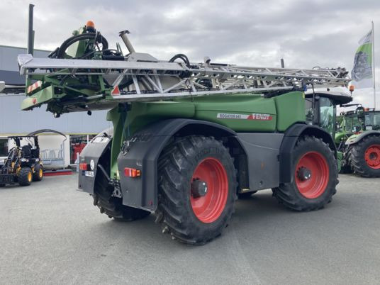 Fendt ROGATOR 645 - Pulvé automoteur: photos 4 Fendt ROGATOR 645 - Pulvé automoteur: photos 4