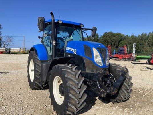 New Holland T7.210 - Tracteur agricole: photos 3 New Holland T7.210 - Tracteur agricole: photos 3