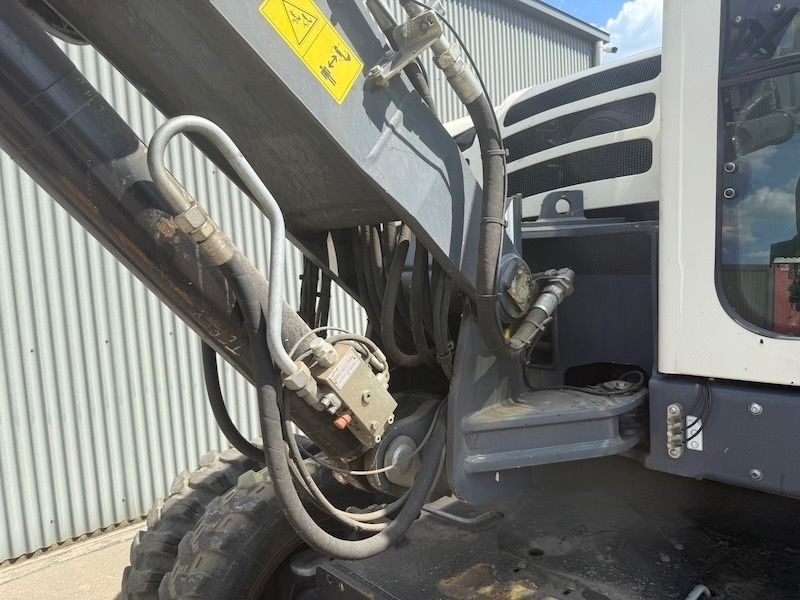 Terex TW 85 - Pelle sur pneus: photos 5 Terex TW 85 - Pelle sur pneus: photos 5