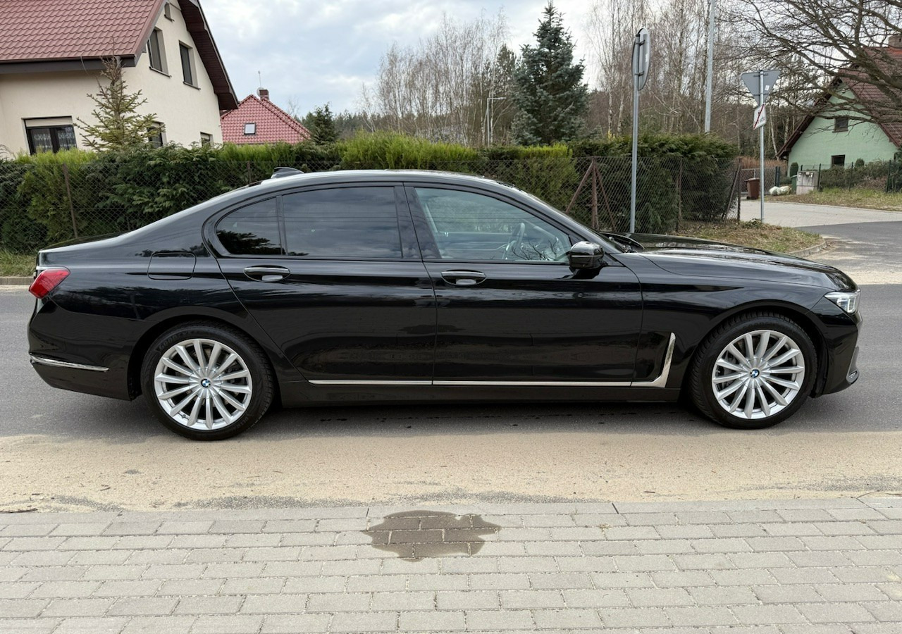 BMW SERIA 7 II (G11/G12) BMW SERIA 7 740d Xdrive 340KM Luxury+Exclusive Masaże Adaptiv Oś Lasery 2022 FV2 - Voiture: photos 2 BMW SERIA 7 II (G11/G12) BMW SERIA 7 740d Xdrive 340KM Luxury+Exclusive Masaże Adaptiv Oś Lasery 2022 FV2 - Voiture: photos 2