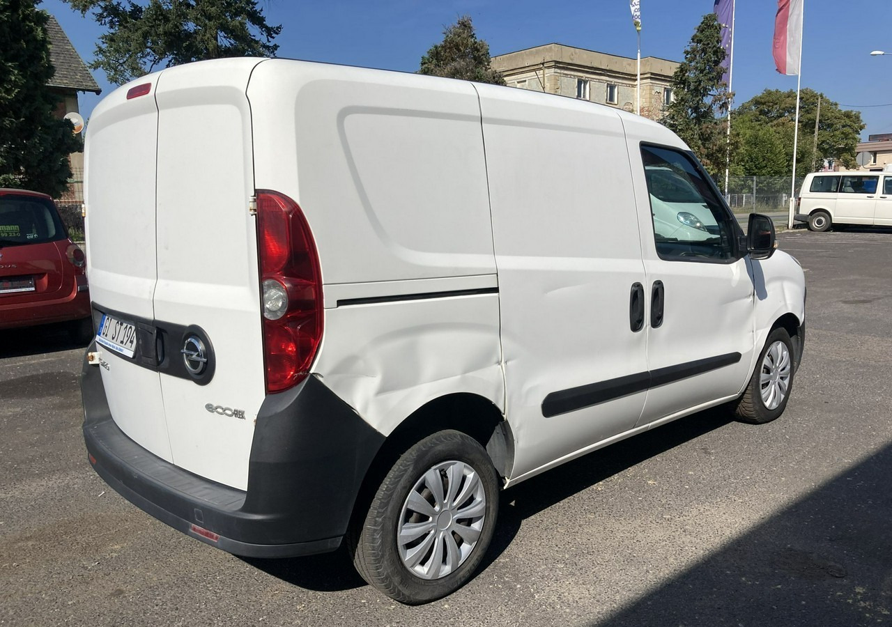 Fourgon utilitaire Fiat Doblo Fiat Doblo 1,3 jtd ECO Flex chłodnia do leków 2013: photos 7
