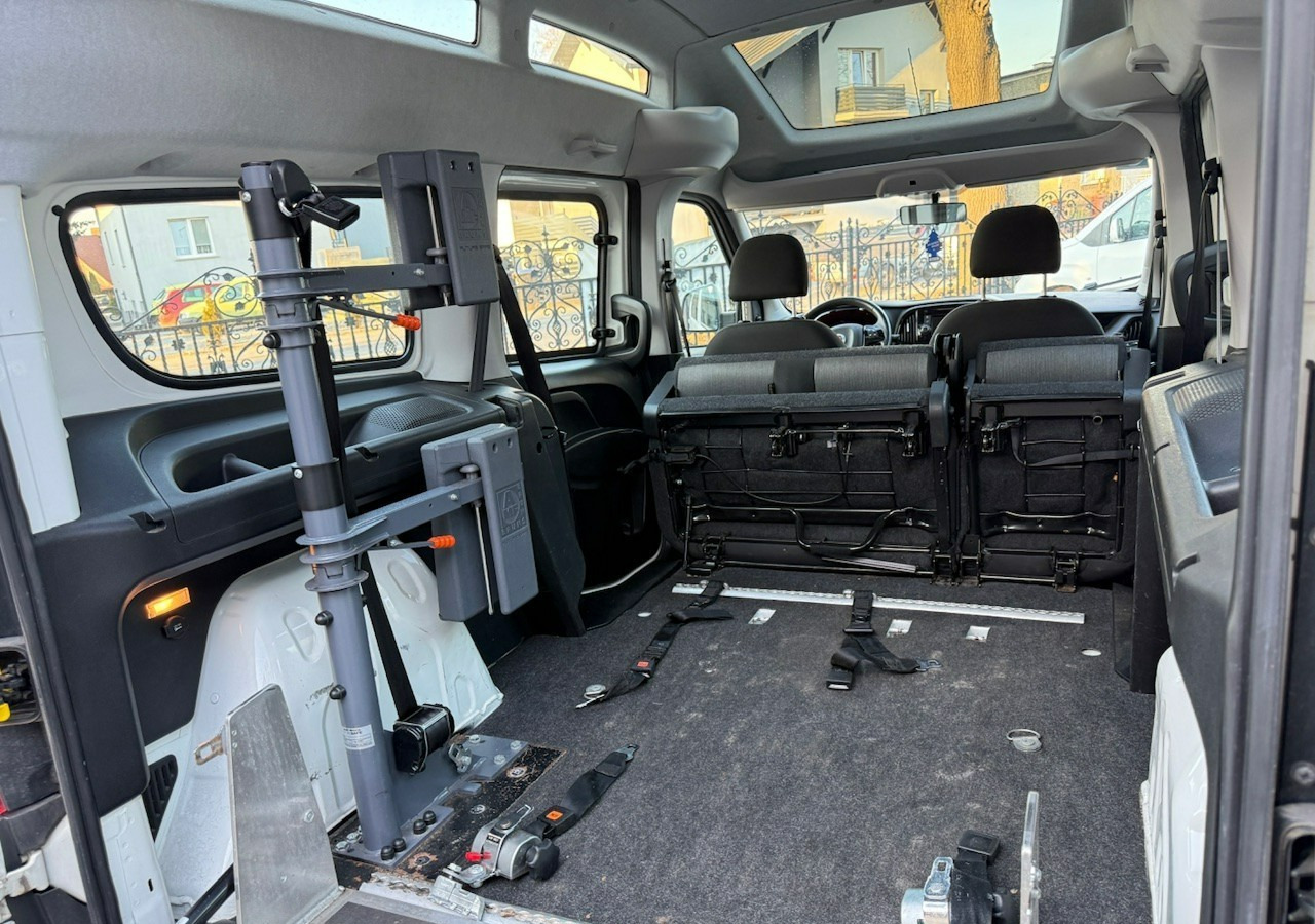 Voiture Fiat Doblo II Doblo 1.6-120KM dla Niepełnosprawnych RAMPA Inwalida Model 2020: photos 6