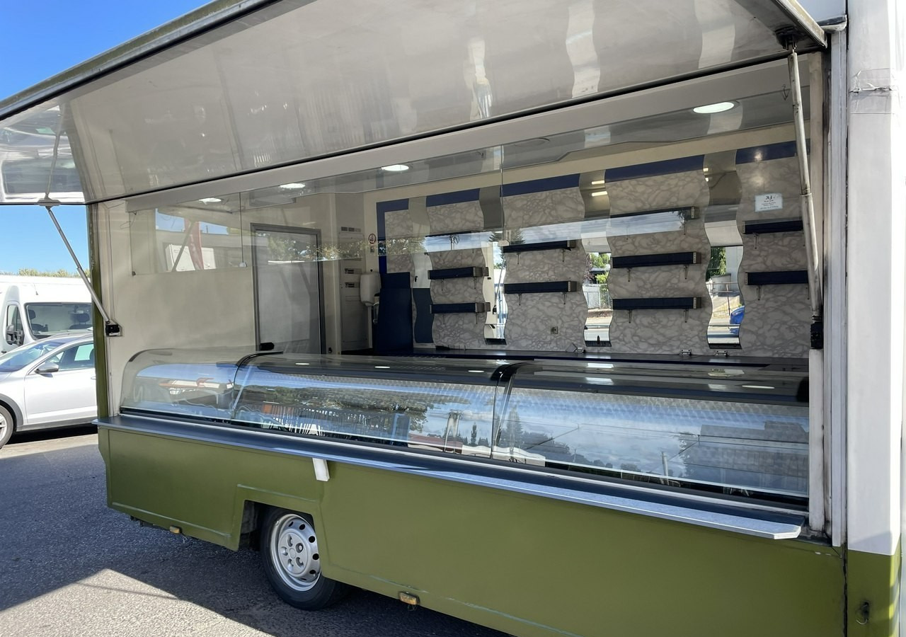 Fiat Ducato Autosklep wędlin Ryb Gastronomiczny Food Truck Foodtruck Sklep 2006 - Camion magasin: photos 2 Fiat Ducato Autosklep wędlin Ryb Gastronomiczny Food Truck Foodtruck Sklep 2006 - Camion magasin: photos 2