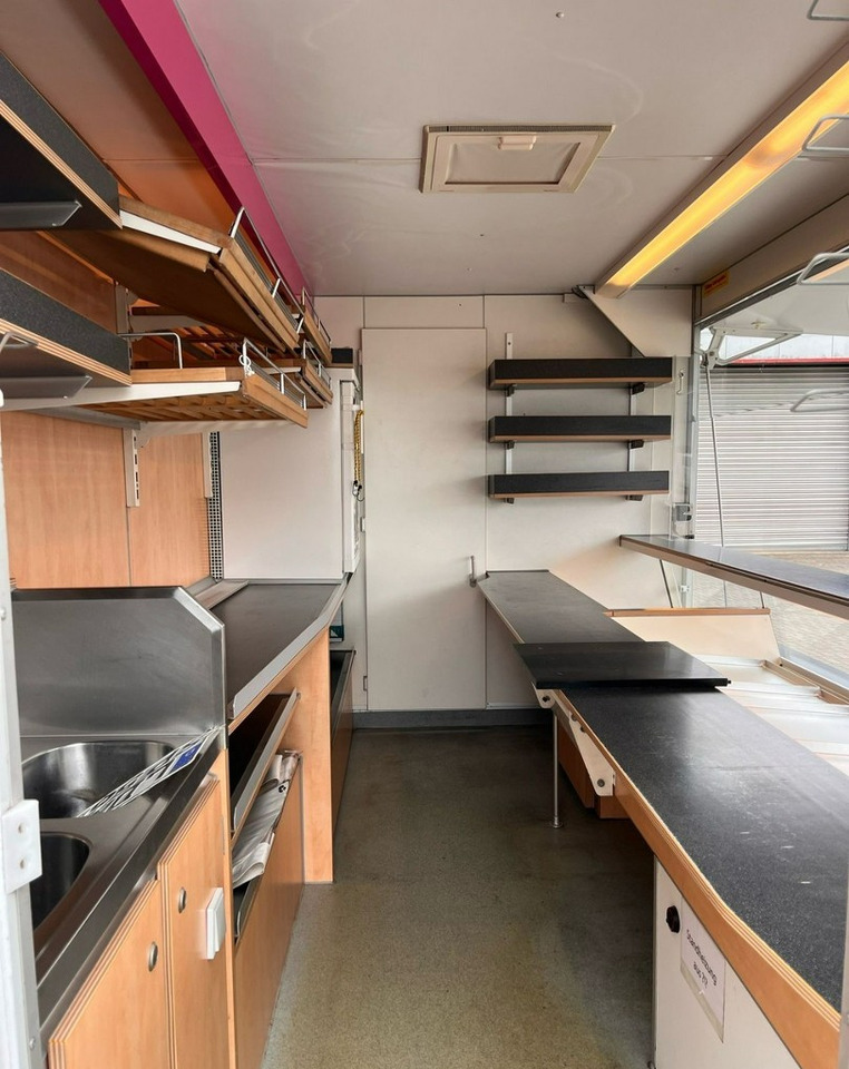 Fiat Ducato Ducato Autosklep Gastronomiczny Food Truck Foodtruck sklep Borco 200 - Camion magasin: photos 4 Fiat Ducato Ducato Autosklep Gastronomiczny Food Truck Foodtruck sklep Borco 200 - Camion magasin: photos 4