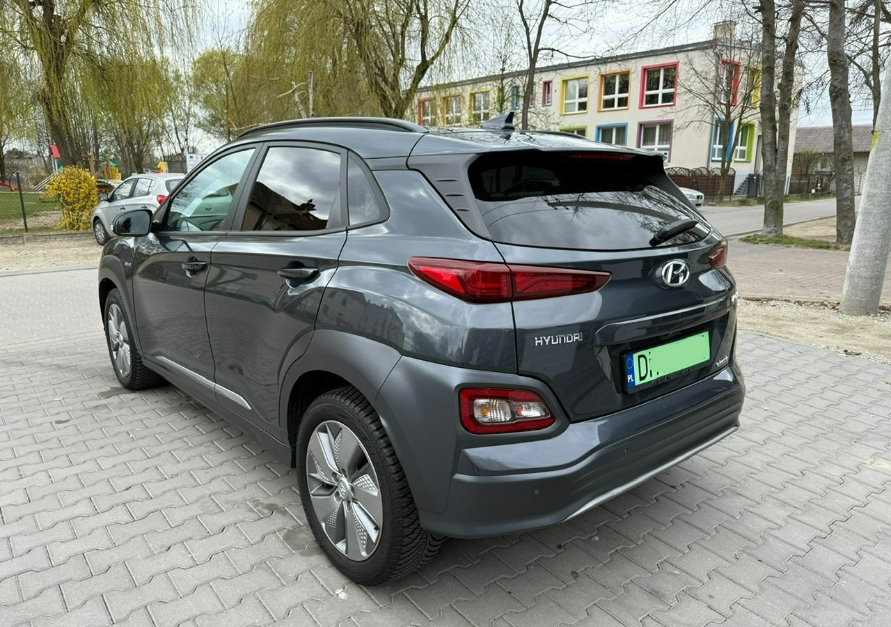 Hyundai Kona 100% elektryk Bogate wyposażenie DARMOWE Parkingi - 300KM zasięgu - Voiture à hayon: photos 2 Hyundai Kona 100% elektryk Bogate wyposażenie DARMOWE Parkingi - 300KM zasięgu - Voiture à hayon: photos 2