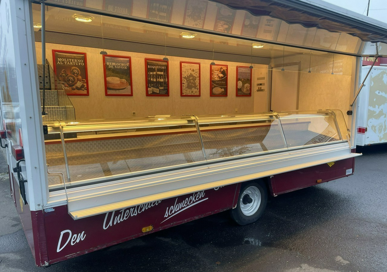 Inna Inny Przyczepa Gastronomiczna food truck foodtruck Autosklep Sklep bar - Remorque magasin: photos 1 Inna Inny Przyczepa Gastronomiczna food truck foodtruck Autosklep Sklep bar - Remorque magasin: photos 1