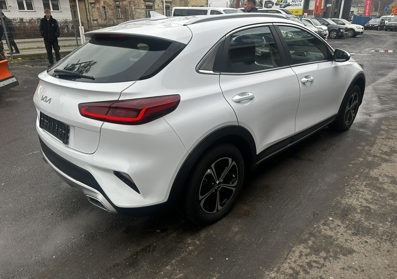 Kia Xceed 1.6 GDI Hybryda Plug-in 50 km na prądzie 2022 - Voiture: photos 2 Kia Xceed 1.6 GDI Hybryda Plug-in 50 km na prądzie 2022 - Voiture: photos 2