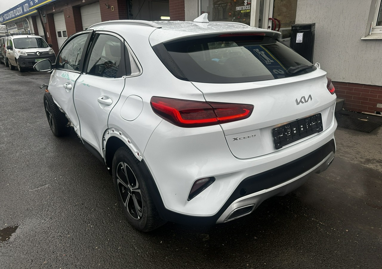 Kia Xceed 1.6 GDI Hybryda Plug-in 50 km na prądzie 2022 - Voiture: photos 3 Kia Xceed 1.6 GDI Hybryda Plug-in 50 km na prądzie 2022 - Voiture: photos 3
