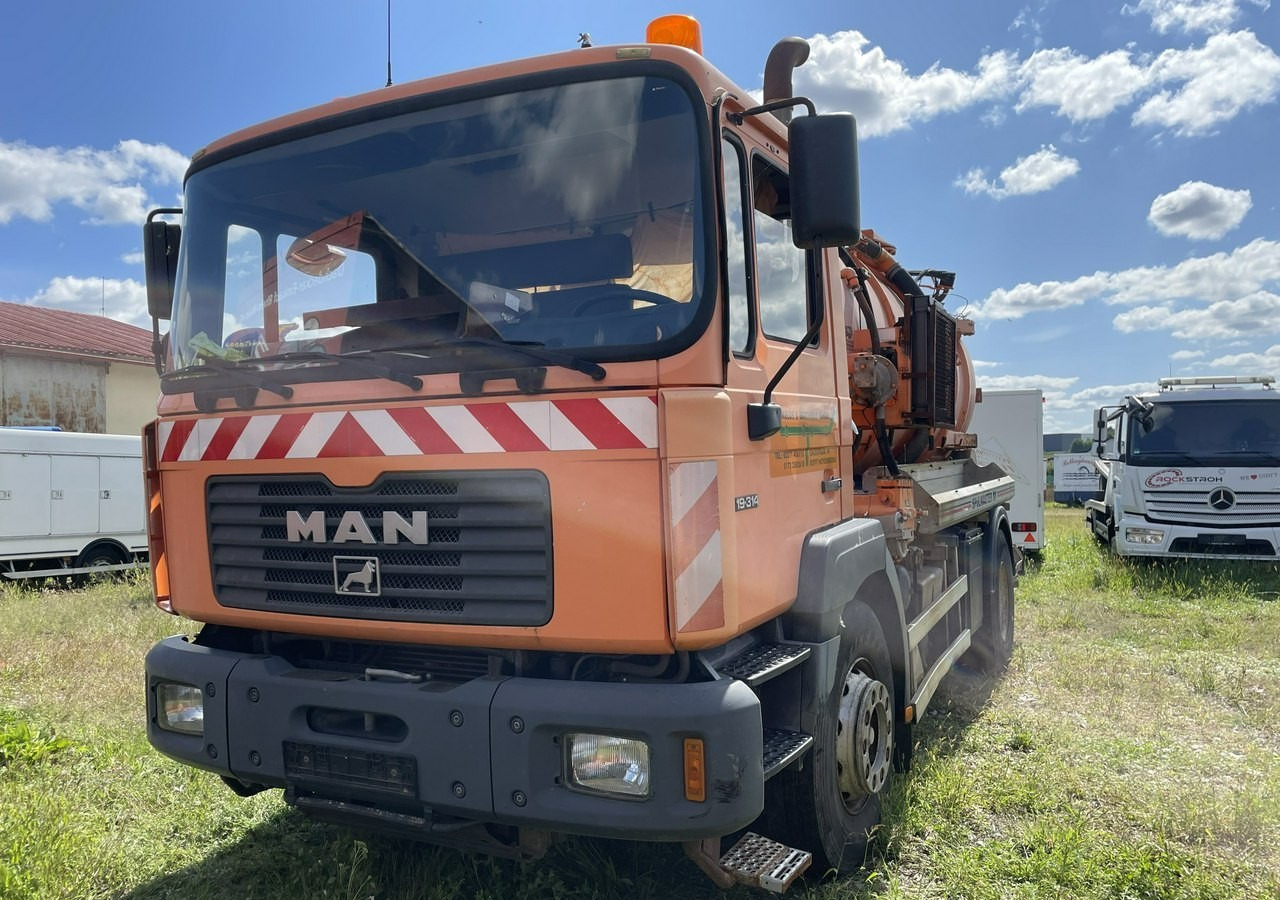 MAN Inny MAN Man 19-314 Wuko asenizacyjny kanalizacja - Camion hydrocureur: photos 1 MAN Inny MAN Man 19-314 Wuko asenizacyjny kanalizacja - Camion hydrocureur: photos 1
