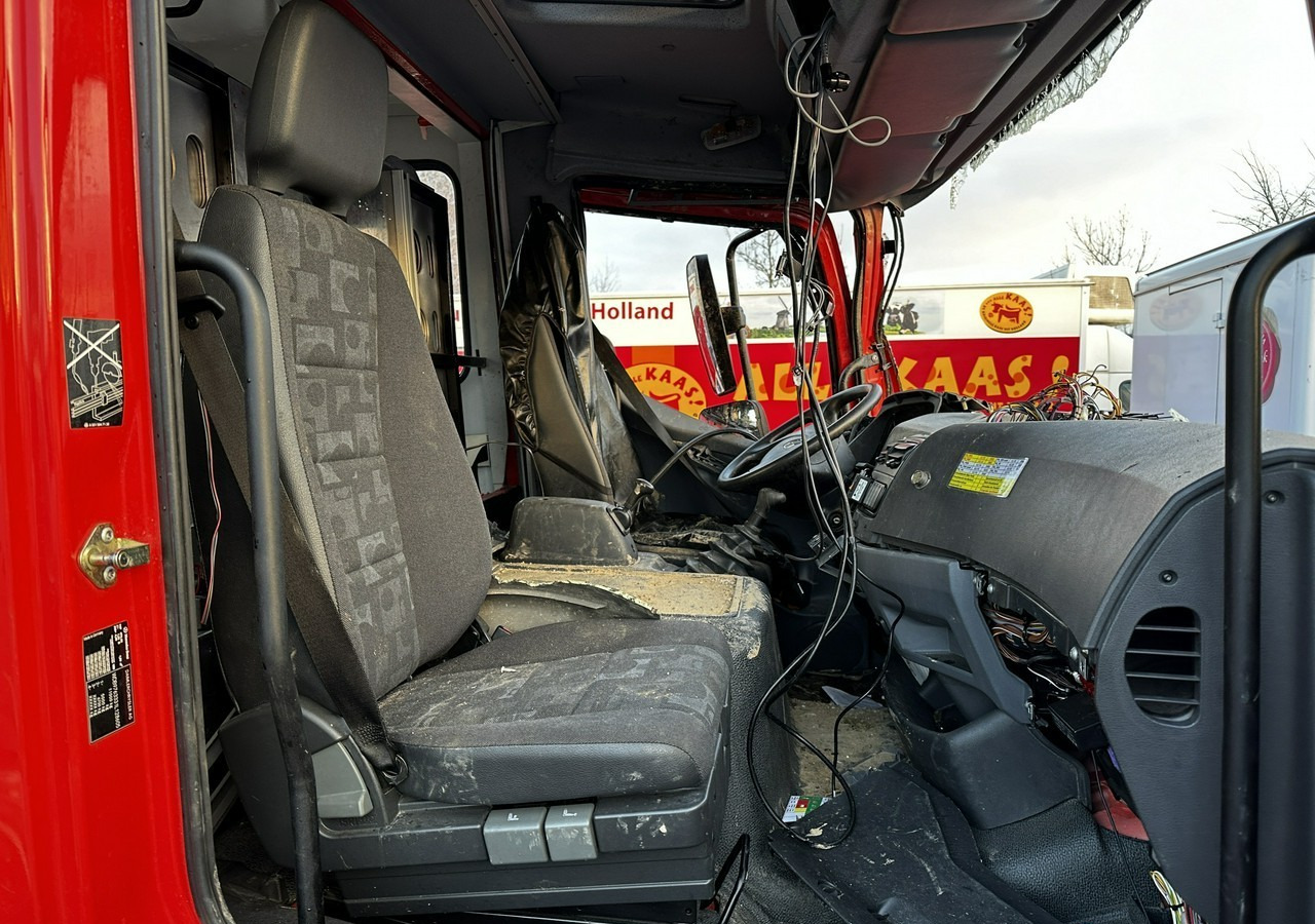Mercedes-Benz Inny Mercedes-Benz Atego 918 Straż Pożarna 4X4 2006 en crédit-bail Mercedes-Benz Inny Mercedes-Benz Atego 918 Straż Pożarna 4X4 2006: photos 11