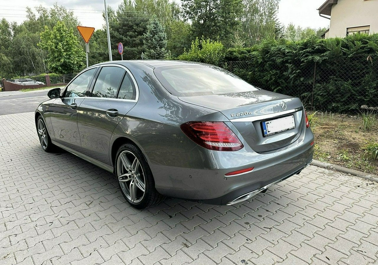 Mercedes-Benz Klasa E W213 E220d 2.0 194KM AMG-Pakiet MultibeamLed*Skóra*Navi*Kamera360* Salon - Voiture: photos 3 Mercedes-Benz Klasa E W213 E220d 2.0 194KM AMG-Pakiet MultibeamLed*Skóra*Navi*Kamera360* Salon - Voiture: photos 3