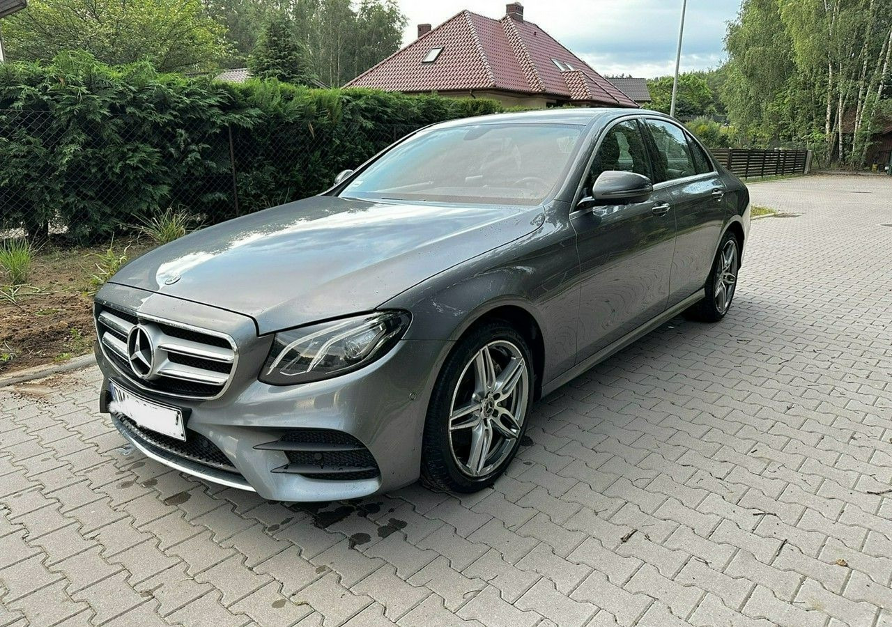 Mercedes-Benz Klasa E W213 E220d 2.0 194KM AMG-Pakiet MultibeamLed*Skóra*Navi*Kamera360* Salon - Voiture: photos 5 Mercedes-Benz Klasa E W213 E220d 2.0 194KM AMG-Pakiet MultibeamLed*Skóra*Navi*Kamera360* Salon - Voiture: photos 5