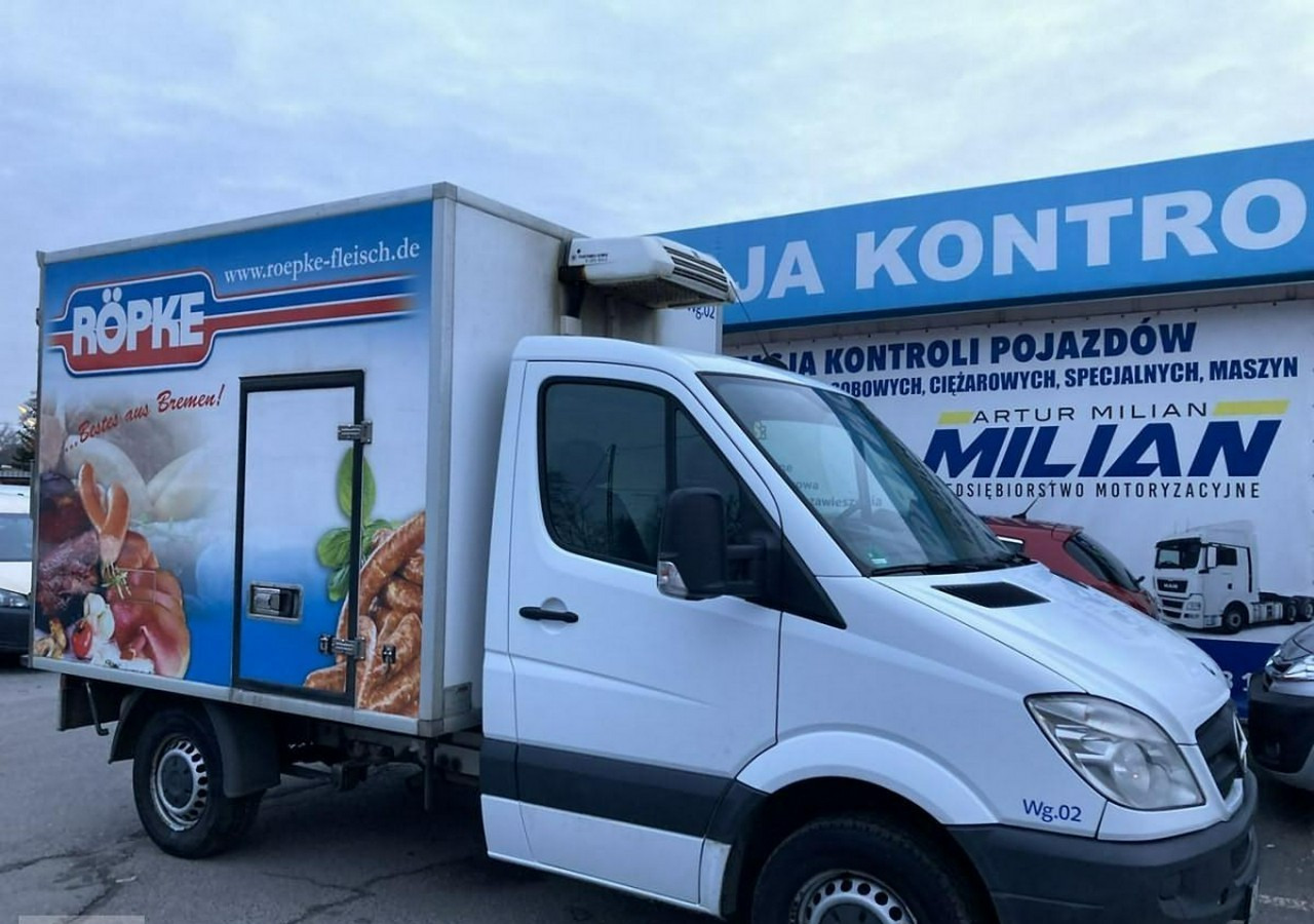 Mercedes-Benz Sprinter Chłodnia THERMO KING Gastronomiczny Food Truck Foodtruck 2011 - Utilitaire frigorifique: photos 3 Mercedes-Benz Sprinter Chłodnia THERMO KING Gastronomiczny Food Truck Foodtruck 2011 - Utilitaire frigorifique: photos 3