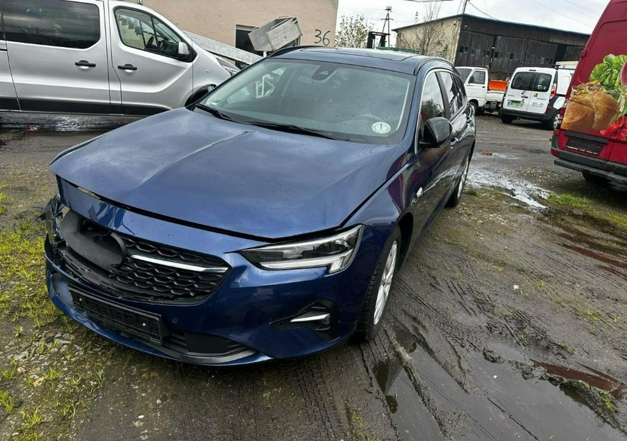 Opel Insignia II Country Tourer 1.5 CDTI 122KM Automat FullLed Panorama Klimatronik 2021 - Voiture: photos 2 Opel Insignia II Country Tourer 1.5 CDTI 122KM Automat FullLed Panorama Klimatronik 2021 - Voiture: photos 2