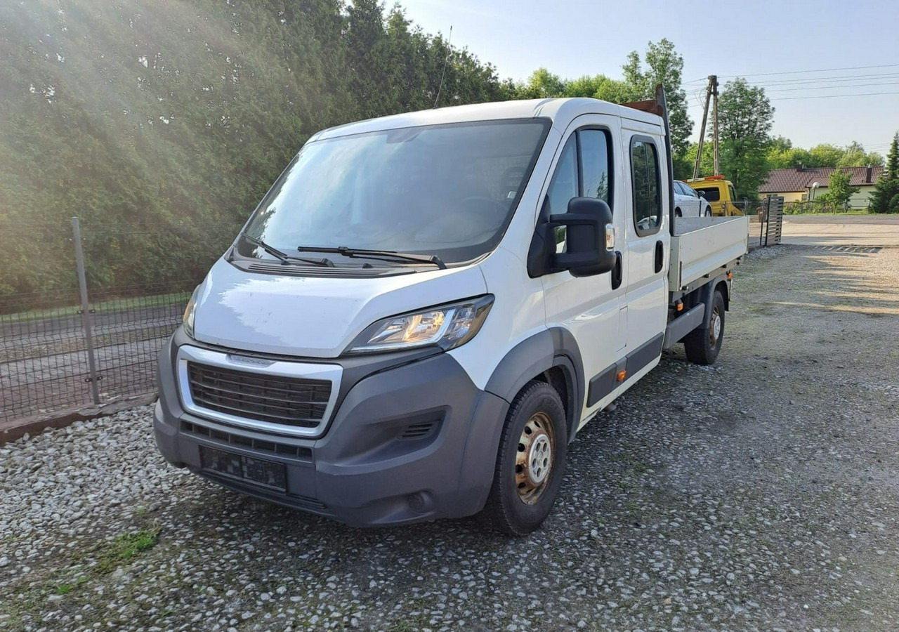 Peugeot Boxer Peugeot Boxer 2.0-130KM klima dokka Brygadówka doka 122tkm 2017 - Utilitaire plateau: photos 1 Peugeot Boxer Peugeot Boxer 2.0-130KM klima dokka Brygadówka doka 122tkm 2017 - Utilitaire plateau: photos 1