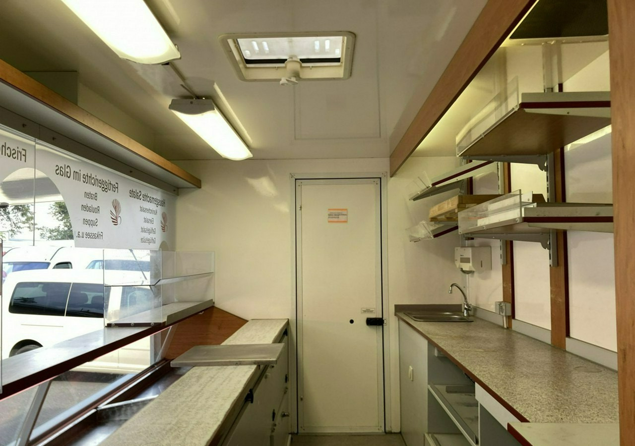 Renault Master Master Autosklep Gastronomiczny Food Truck Foodtruck Sklep bar 2009 - Camion magasin: photos 5 Renault Master Master Autosklep Gastronomiczny Food Truck Foodtruck Sklep bar 2009 - Camion magasin: photos 5