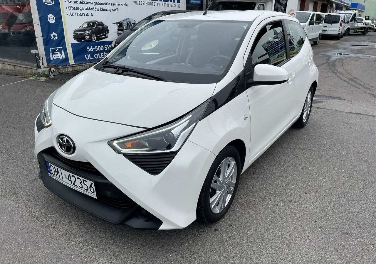 Toyota Aygo II Toyota Aygo 1.0 VVT-i JBL Edition bezyna+LPG Salon PL 2020 - Voiture à hayon: photos 1 Toyota Aygo II Toyota Aygo 1.0 VVT-i JBL Edition bezyna+LPG Salon PL 2020 - Voiture à hayon: photos 1