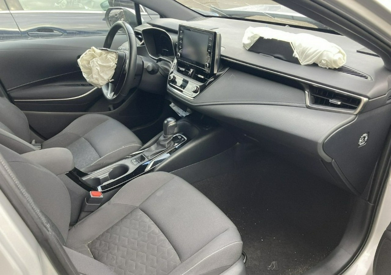 Toyota Corolla XII Corolla 1.8 Hybrid 102KM Comfort Salon PL 2020 - Voiture: photos 4 Toyota Corolla XII Corolla 1.8 Hybrid 102KM Comfort Salon PL 2020 - Voiture: photos 4