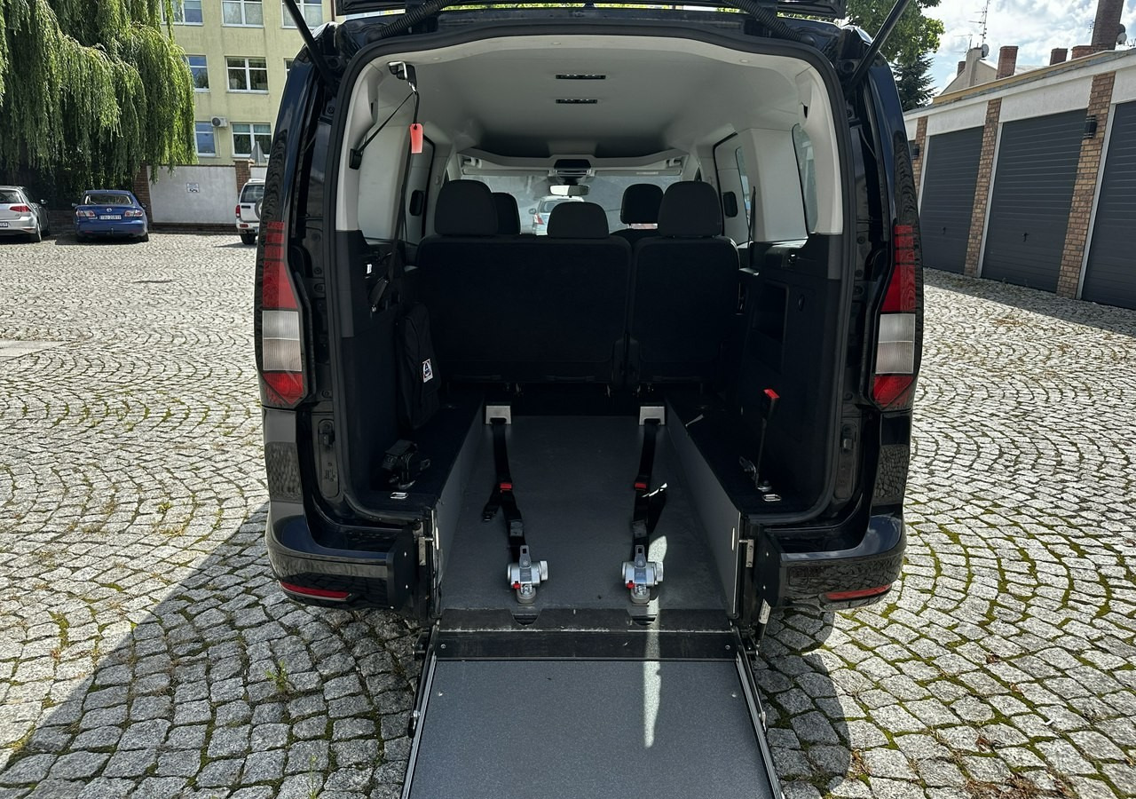 Volkswagen Caddy III Caddy dla Niepełnosprawnych inwalida rampa 43053km PFRON Model 2023 - Voiture: photos 4 Volkswagen Caddy III Caddy dla Niepełnosprawnych inwalida rampa 43053km PFRON Model 2023 - Voiture: photos 4