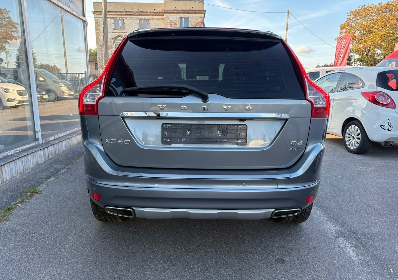 Volvo XC60 I Volvo XC 60 2,4 D4 AWD 190KM Summum Navi Panorama Skóry Kamera 2017 - SUV: photos 4 Volvo XC60 I Volvo XC 60 2,4 D4 AWD 190KM Summum Navi Panorama Skóry Kamera 2017 - SUV: photos 4