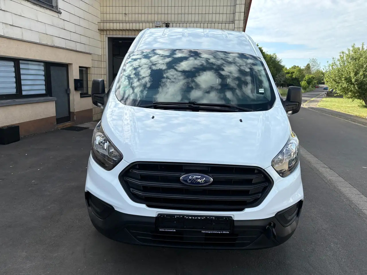 Ford Transit Custom 300 L2 H2 Motorschaden - Fourgon utilitaire: photos 2 Ford Transit Custom 300 L2 H2 Motorschaden - Fourgon utilitaire: photos 2