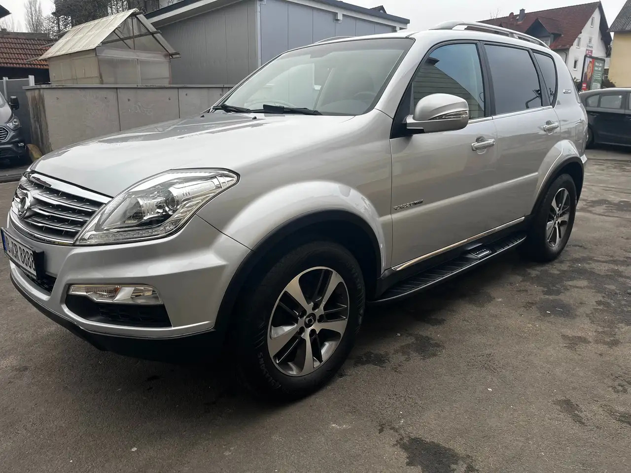 SsangYong Rexton Rexton 2.2 TD 4x4|AUTOM|7SITZ - SUV: photos 1 SsangYong Rexton Rexton 2.2 TD 4x4|AUTOM|7SITZ - SUV: photos 1