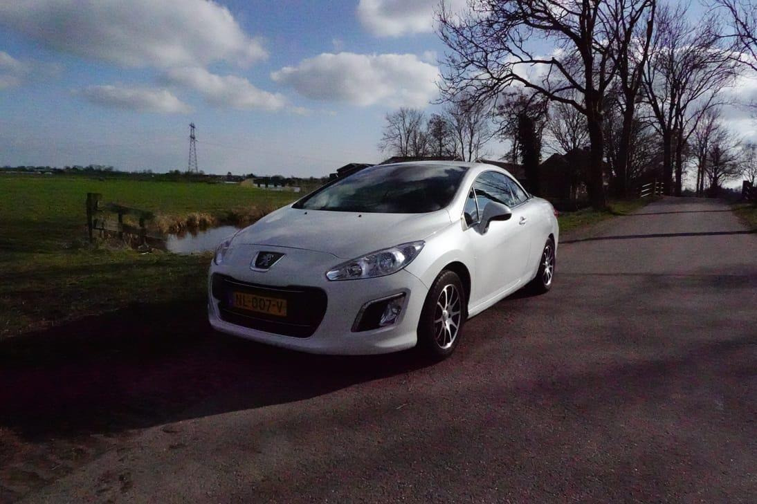 Peugeot 308 CC - Voiture: photos 1 Peugeot 308 CC - Voiture: photos 1