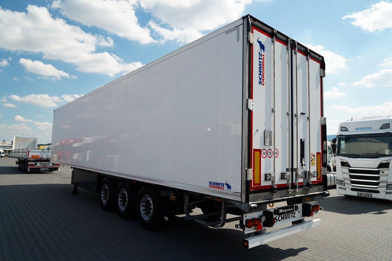 Schmitz Cargobull 023 ROK / CHŁODNIA / THERMO KING SLX 300 / DOPPE - Semi-remorque frigorifique: photos 3 Schmitz Cargobull 023 ROK / CHŁODNIA / THERMO KING SLX 300 / DOPPE - Semi-remorque frigorifique: photos 3