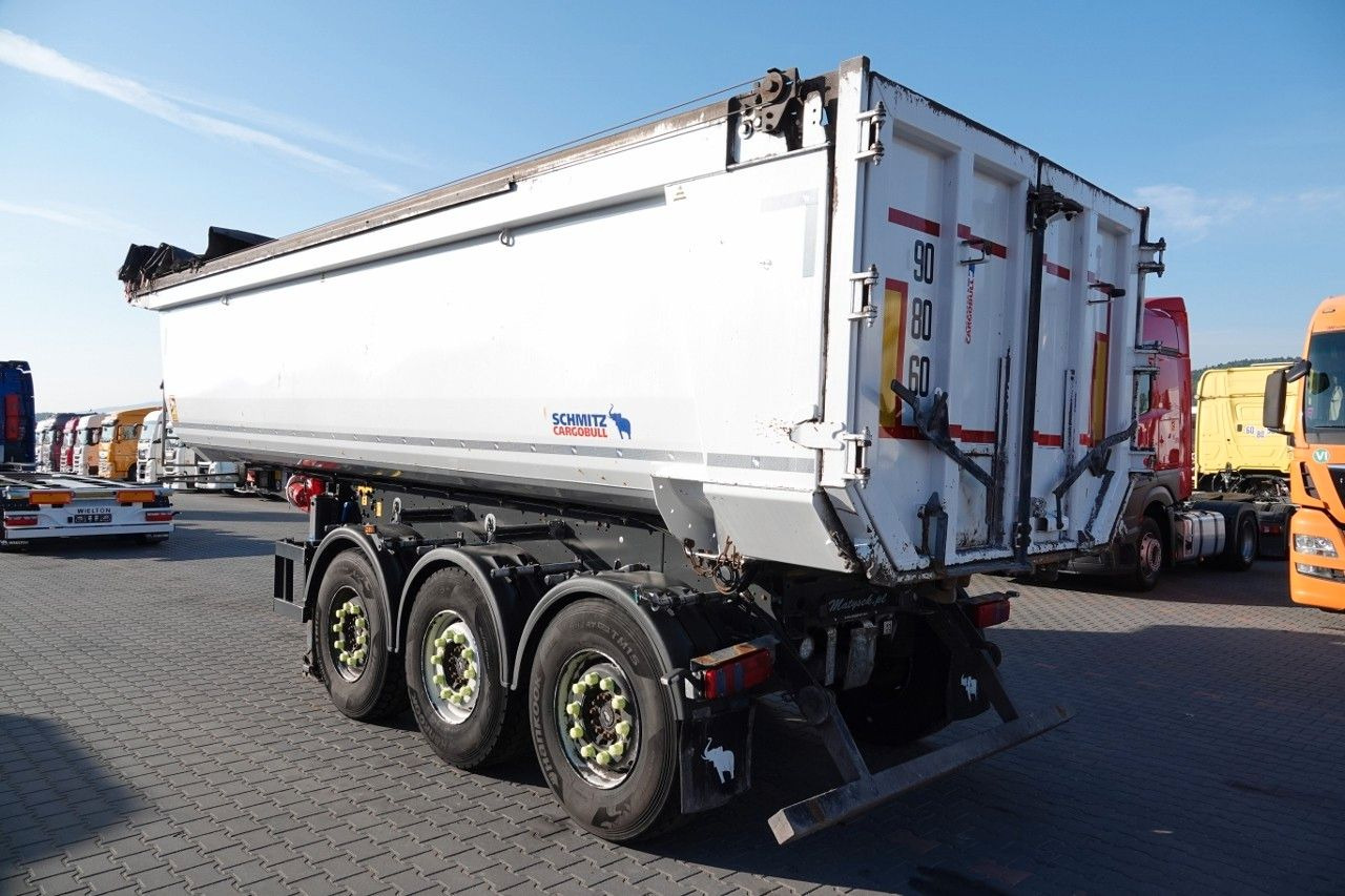 Schmitz Cargobull WYWROTKA 30 m3 / STALOWA / RYNNA WANNA HP / OŚ P - Semi-remorque benne: photos 3 Schmitz Cargobull WYWROTKA 30 m3 / STALOWA / RYNNA WANNA HP / OŚ P - Semi-remorque benne: photos 3