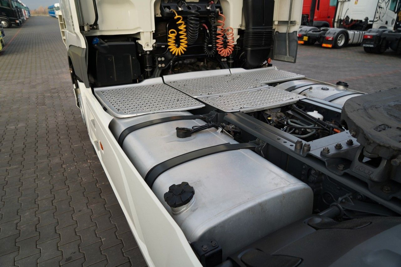 Tracteur routier DAF XF 480 / SPACE CAB / RETARDER / OPONY 100%: photos 13 Tracteur routier DAF XF 480 / SPACE CAB / RETARDER / OPONY 100%: photos 13