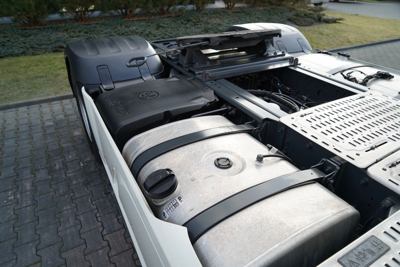 Tracteur routier DAF XF 480 / SPACE CAB / RETARDER / OPONY 100%: photos 17 Tracteur routier DAF XF 480 / SPACE CAB / RETARDER / OPONY 100%: photos 17