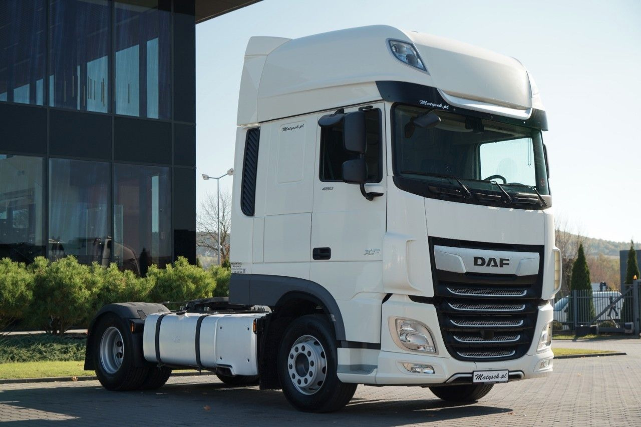 DAF XF 480 / SUPER SPACE CAB / OPONY 100% /  2021 RO - Tracteur routier: photos 1 DAF XF 480 / SUPER SPACE CAB / OPONY 100% /  2021 RO - Tracteur routier: photos 1