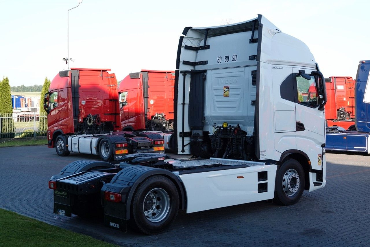 Iveco S-WAY / 530 / RETARDER / I-PARK COOL / OPONY 100 - Tracteur routier: photos 5 Iveco S-WAY / 530 / RETARDER / I-PARK COOL / OPONY 100 - Tracteur routier: photos 5