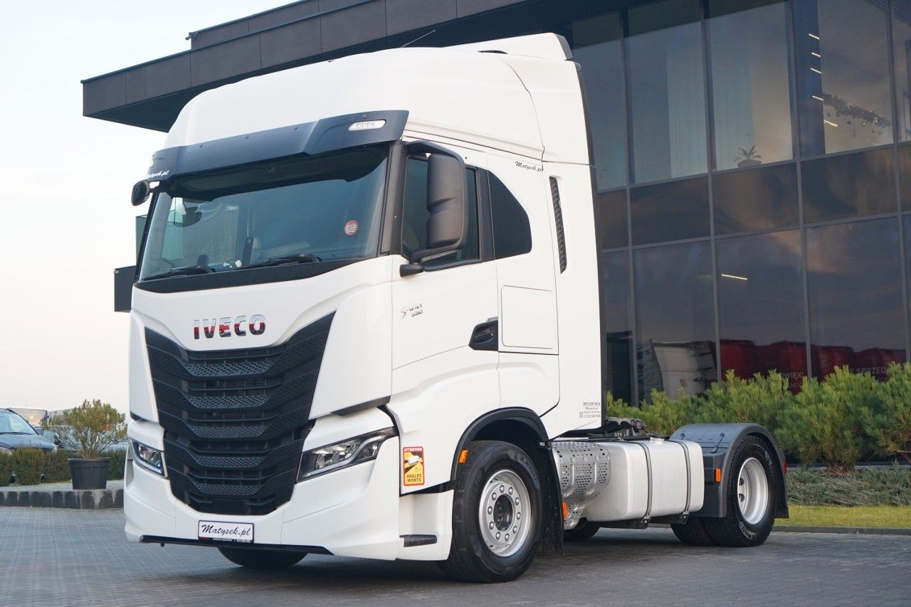 Iveco S-WAY / 530 / RETARDER / I-PARK COOL / - Tracteur routier: photos 1 Iveco S-WAY / 530 / RETARDER / I-PARK COOL / - Tracteur routier: photos 1