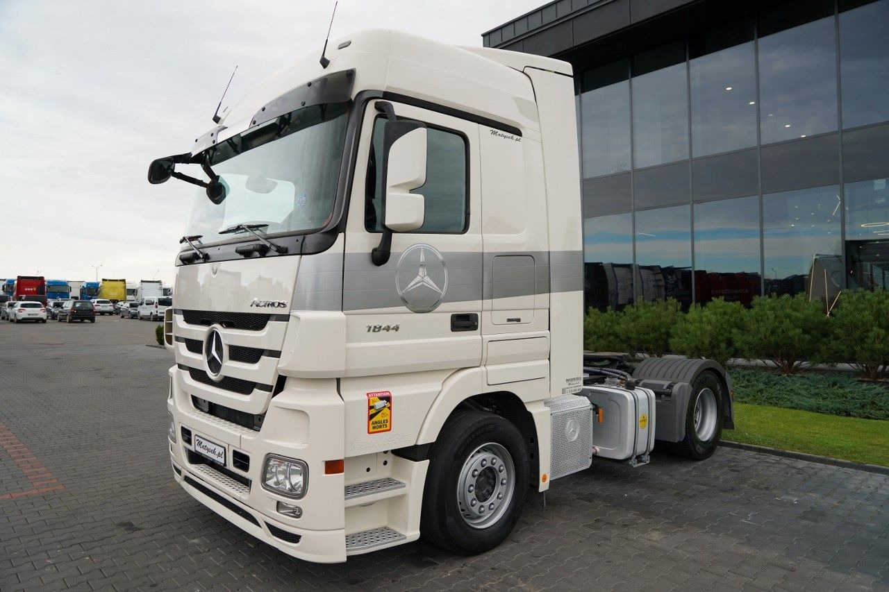 Mercedes-Benz ACTROS 1844 / HYDRAULIKA / 2010 / - Tracteur routier: photos 5 Mercedes-Benz ACTROS 1844 / HYDRAULIKA / 2010 / - Tracteur routier: photos 5