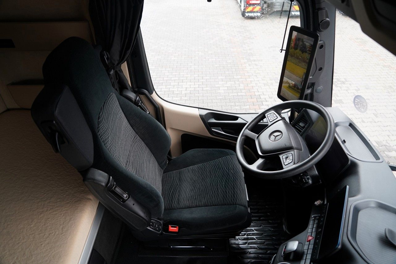 Tracteur routier Mercedes-Benz ACTROS 1845 / MP5 / BIG SPACE: photos 27