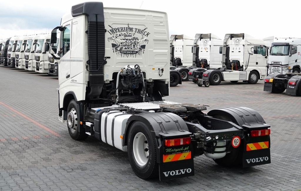 Volvo FH 420 / 13 L / PEŁNY ADR / 2017 ROK / LOW CAB - Tracteur routier: photos 4 Volvo FH 420 / 13 L / PEŁNY ADR / 2017 ROK / LOW CAB - Tracteur routier: photos 4