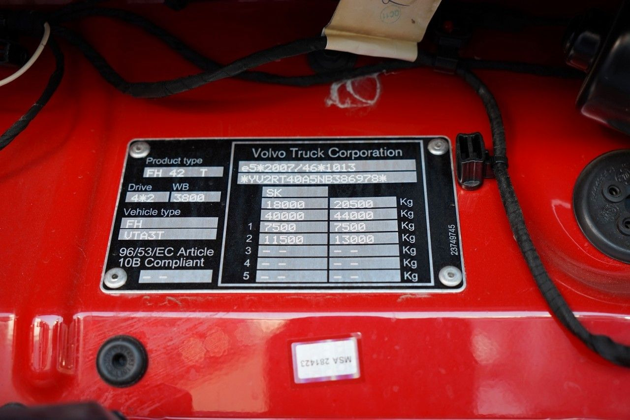 Tracteur routier Volvo FH 500 / XXL / I-PARK COOL / I-SAVE / NOWY MODEL: photos 36 Tracteur routier Volvo FH 500 / XXL / I-PARK COOL / I-SAVE / NOWY MODEL: photos 36