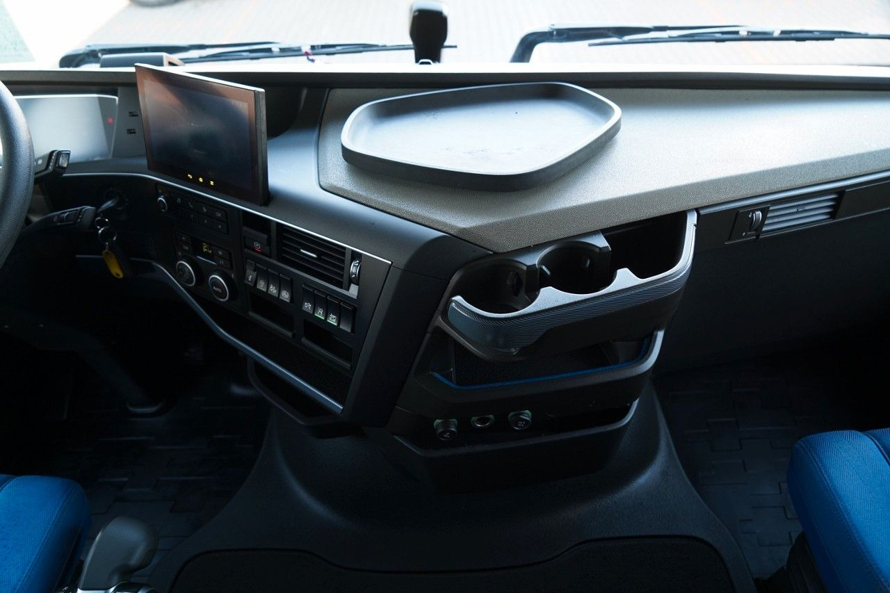 Tracteur routier Volvo FH 500 / XXL / I-PARK COOL / I-SAVE / NOWY MODEL: photos 30 Tracteur routier Volvo FH 500 / XXL / I-PARK COOL / I-SAVE / NOWY MODEL: photos 30