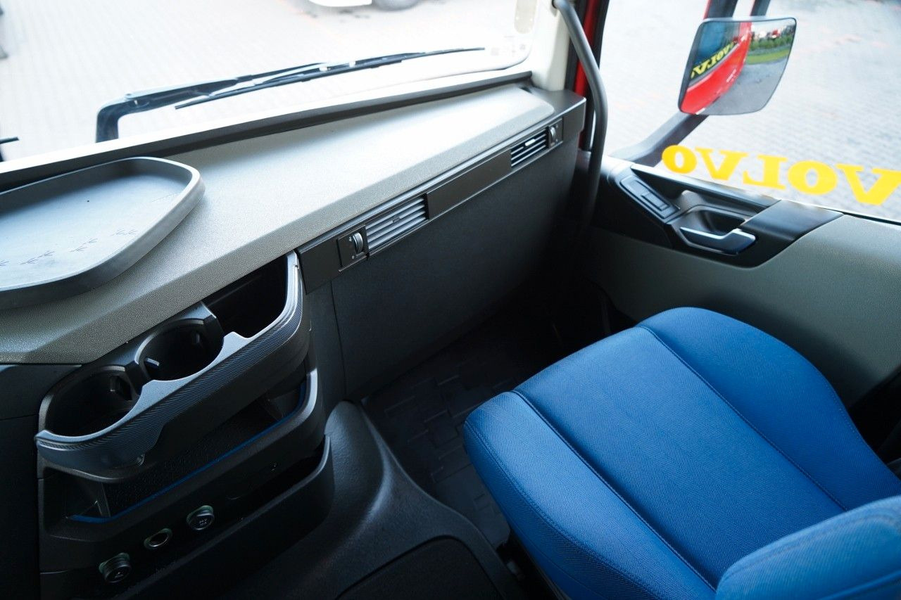 Tracteur routier Volvo FH 500 / XXL / I-PARK COOL / I-SAVE / NOWY MODEL: photos 31 Tracteur routier Volvo FH 500 / XXL / I-PARK COOL / I-SAVE / NOWY MODEL: photos 31