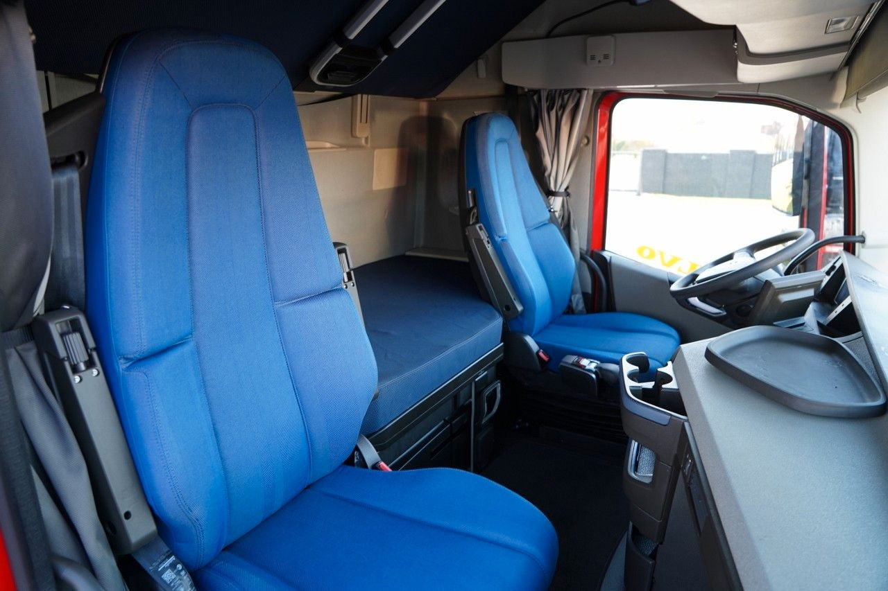 Tracteur routier Volvo FH 500 / XXL / I-PARK COOL / I-SAVE / NOWY MODEL: photos 34 Tracteur routier Volvo FH 500 / XXL / I-PARK COOL / I-SAVE / NOWY MODEL: photos 34