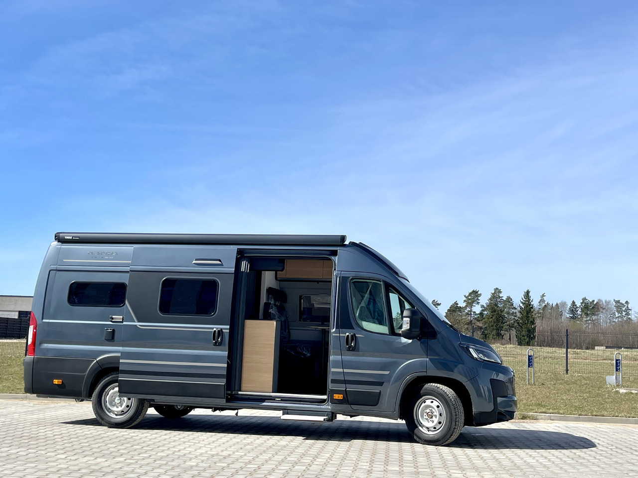 ADRIA TWIN 640 SGX - Fourgon aménagé: photos 5 ADRIA TWIN 640 SGX - Fourgon aménagé: photos 5