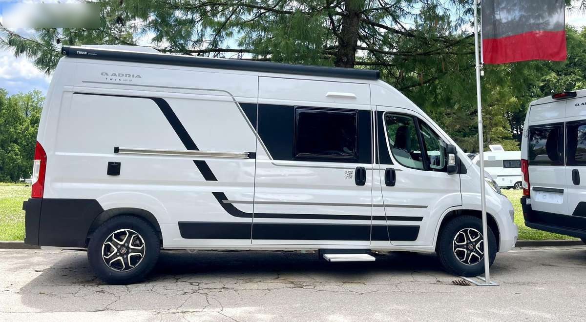 Adria Twin 600 SP Family - Fourgon aménagé: photos 1 Adria Twin 600 SP Family - Fourgon aménagé: photos 1