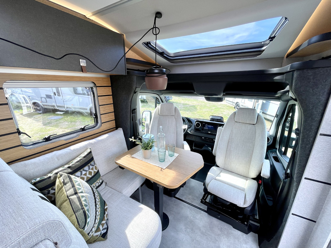 Camping-car profilé neuf HYMER / ERIBA Cross Trail: photos 8