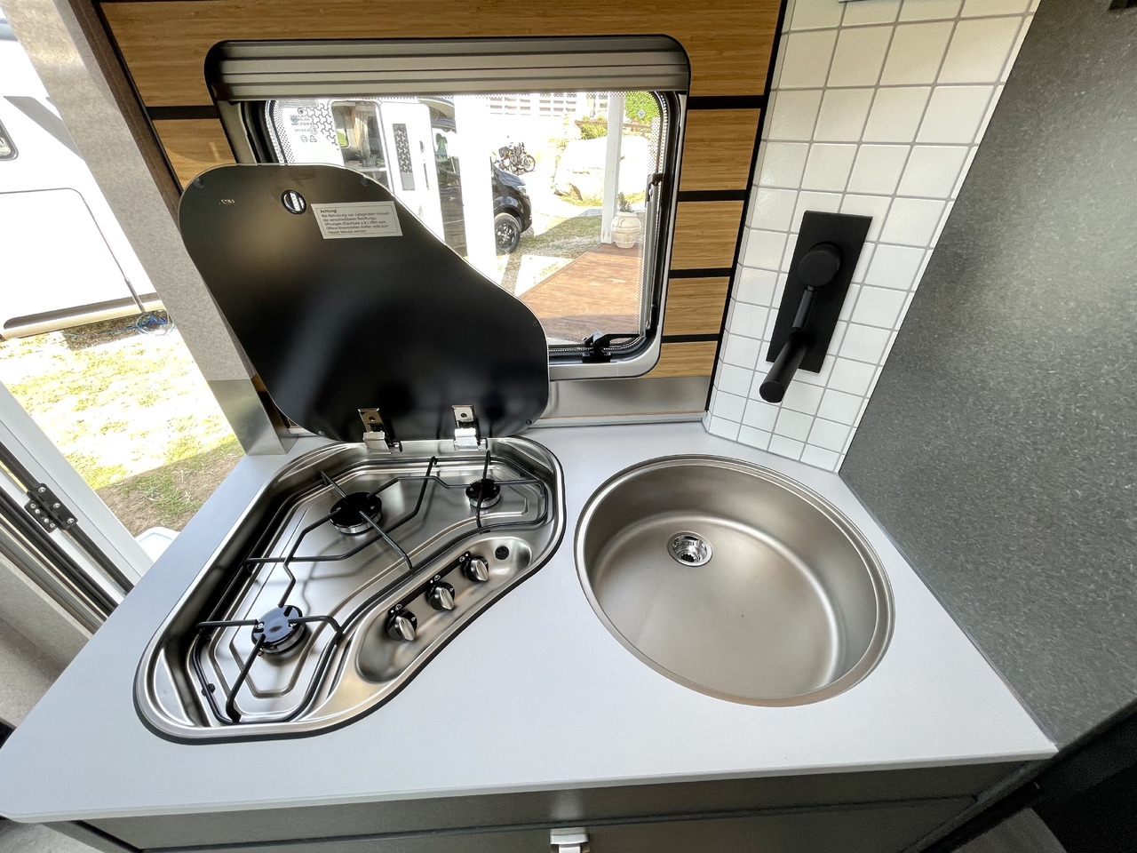 Camping-car profilé neuf HYMER / ERIBA Cross Trail: photos 11