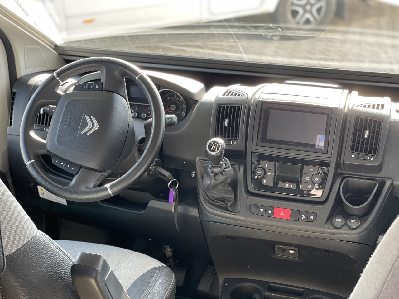 Camping-car capucine SUN LIVING A 75DP: photos 16 Camping-car capucine SUN LIVING A 75DP: photos 16